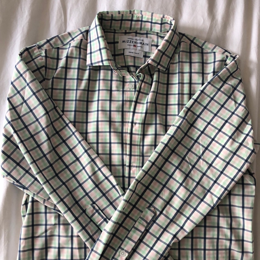 Men’s Button Down Shirt - size M